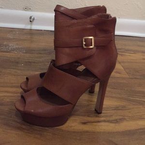 Vince Camuto fabulous platform heel